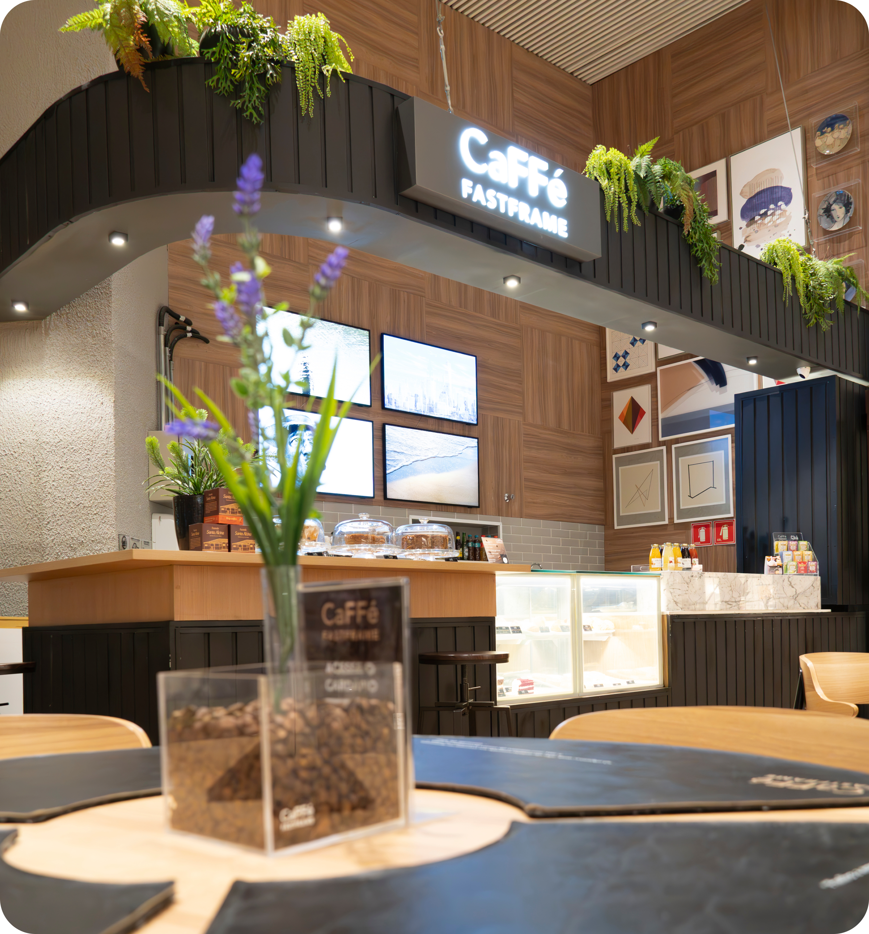 Foto da fachada nova da unidade fastframe gabriel